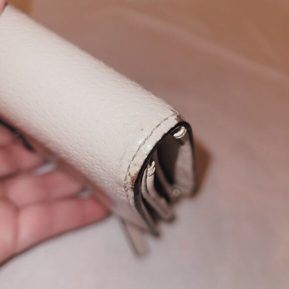 Kate Spade white leather fold over zipper wallet wristlet - Picture 9 of 9